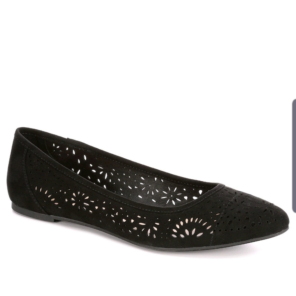 Womens Abilene perforated slip on flat shoes